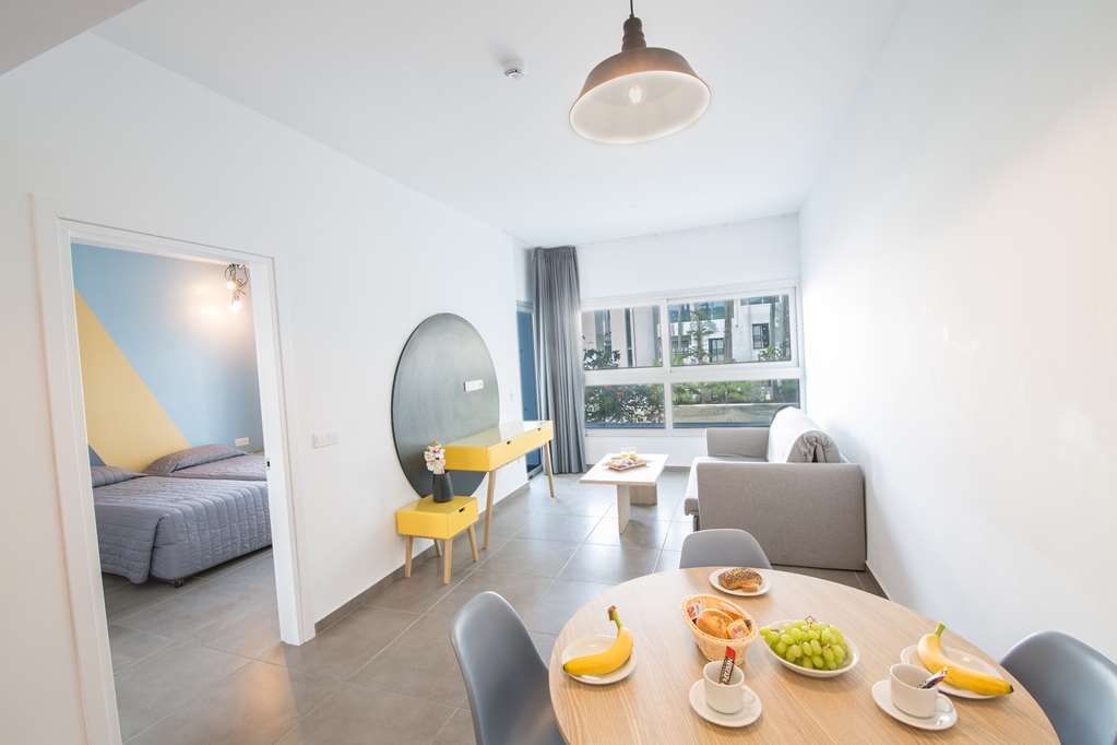 anthea hotel apartments