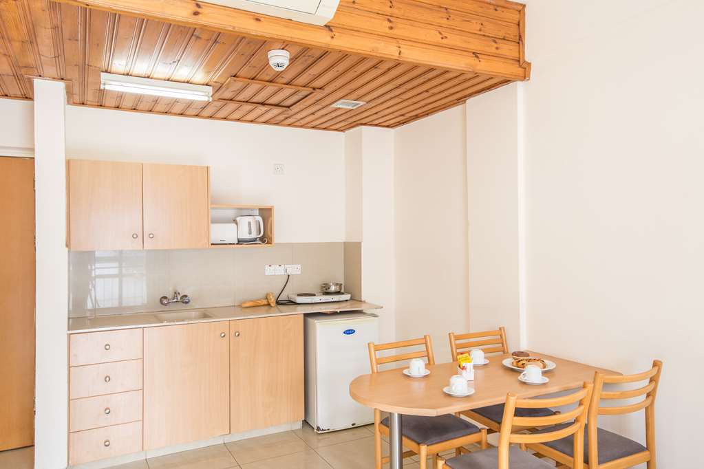 anthea hotel apartments