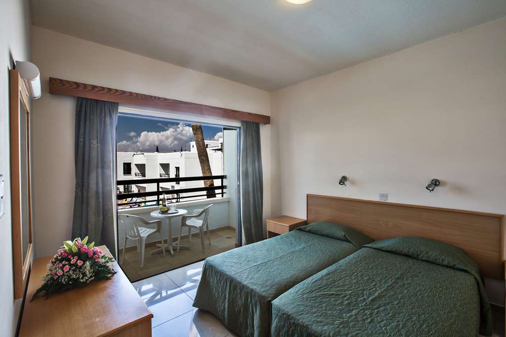 anthea hotel apartments