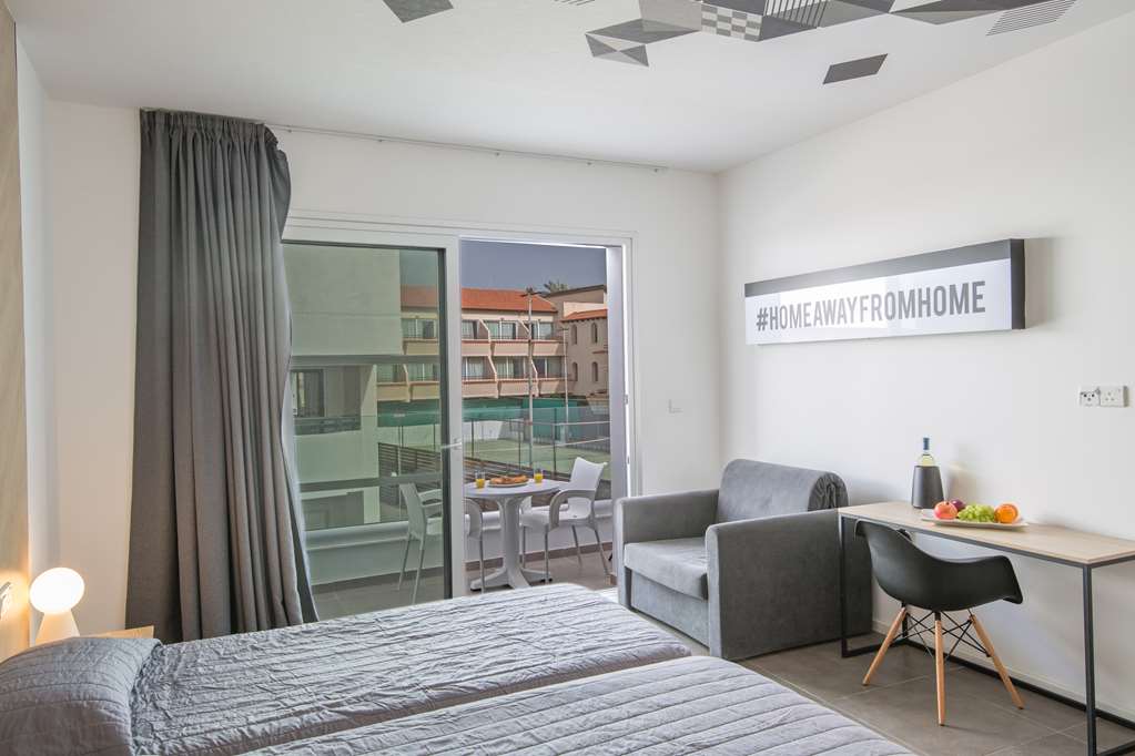 anthea hotel apartments