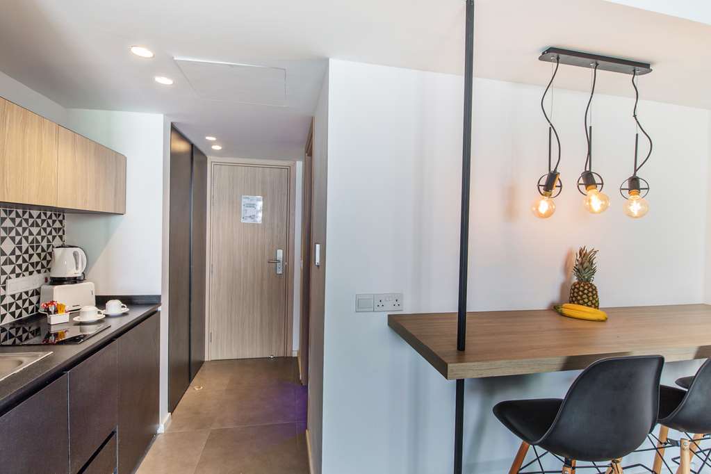 anthea hotel apartments