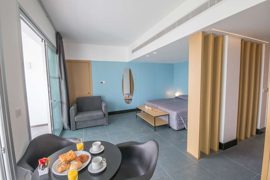 anthea hotel apartments