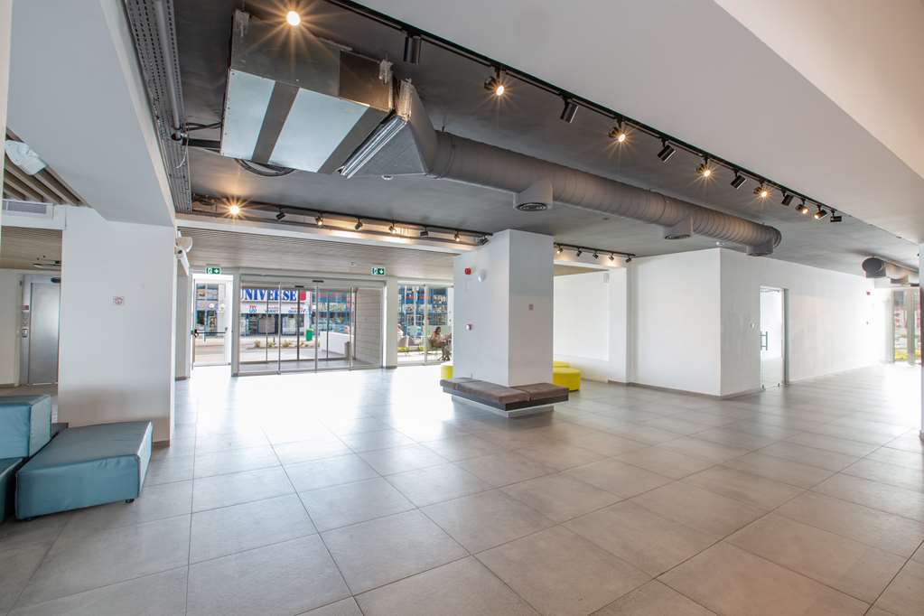 anthea hotel apartments