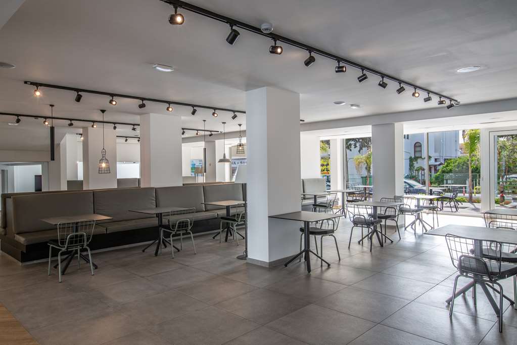 anthea hotel apartments