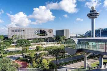 crowne plaza changi airport by ihg