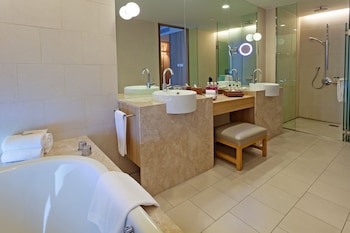 crowne plaza changi airport by ihg