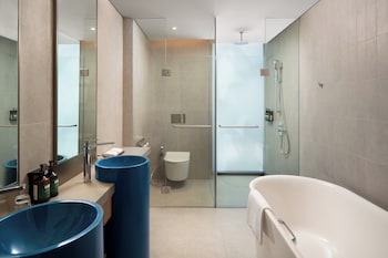 crowne plaza changi airport by ihg