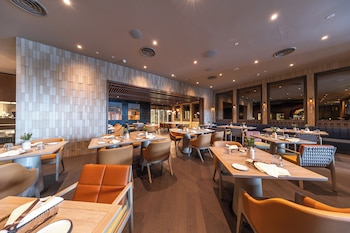 crowne plaza changi airport by ihg