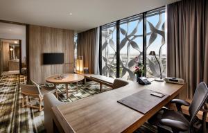 Crowne Plaza Changi Airport, An Ihg Hotel,Pasir Ris>>Changi,5 star