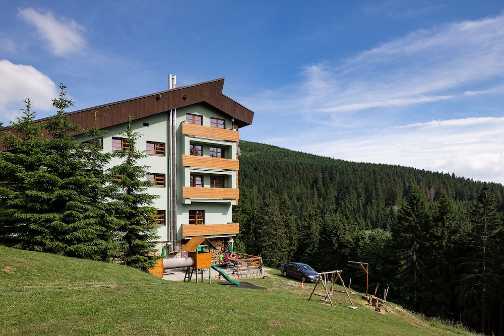 cihlarka mountain view apartment