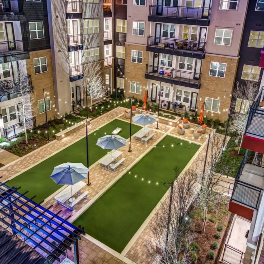 cozy 1br king suite close to downtown w fast wifi