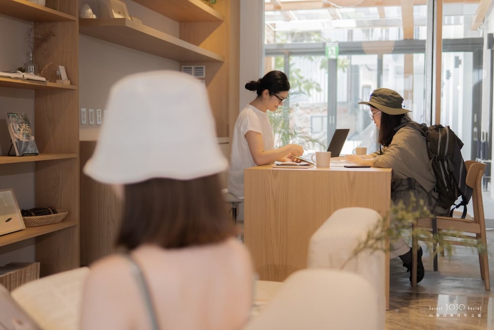 forest 3030 hostel