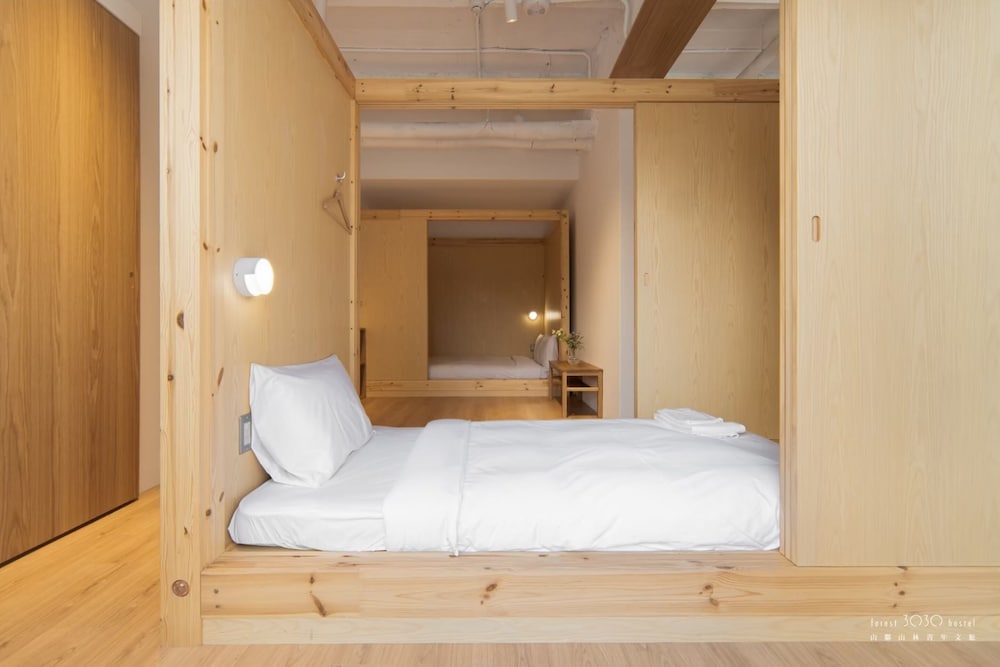 forest 3030 hostel