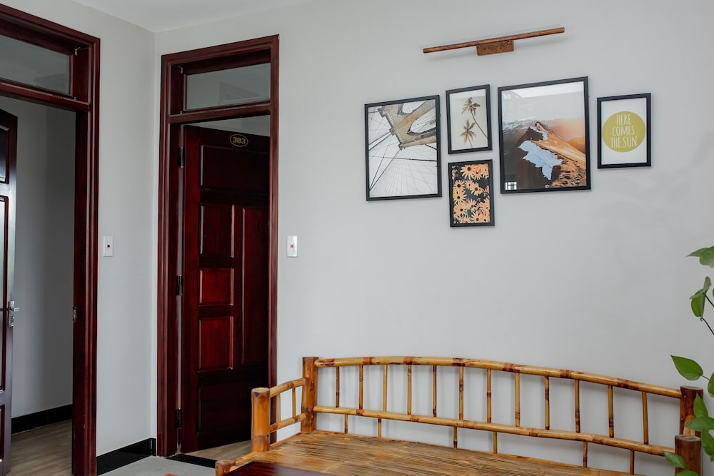 hoi an family room with swimming pool