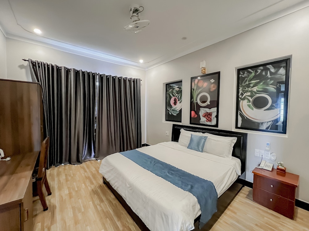 hoi an family room with swimming pool