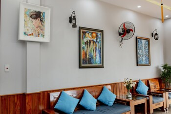 hoi an family room with swimming pool