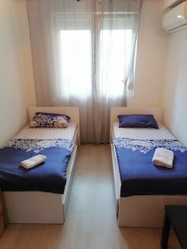 jonis apartment in old town skopje