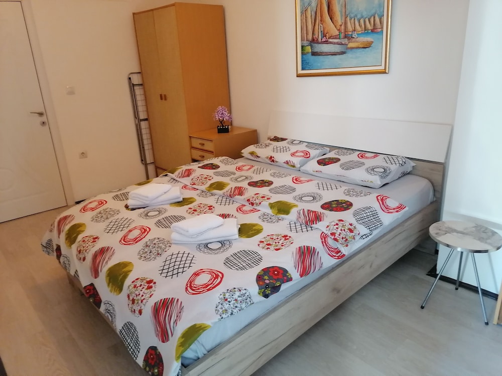 jonis apartment in old town skopje