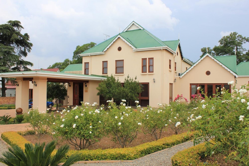 candlewoods guesthouse