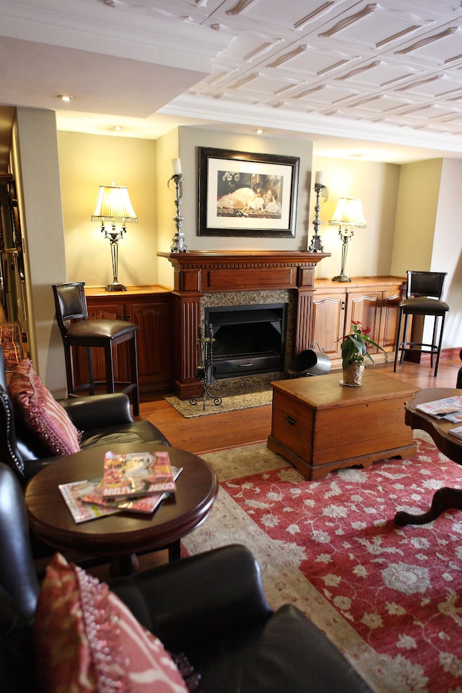 candlewoods guesthouse