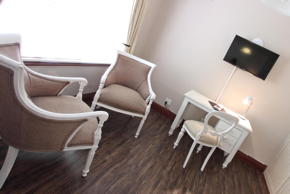 candlewoods guesthouse