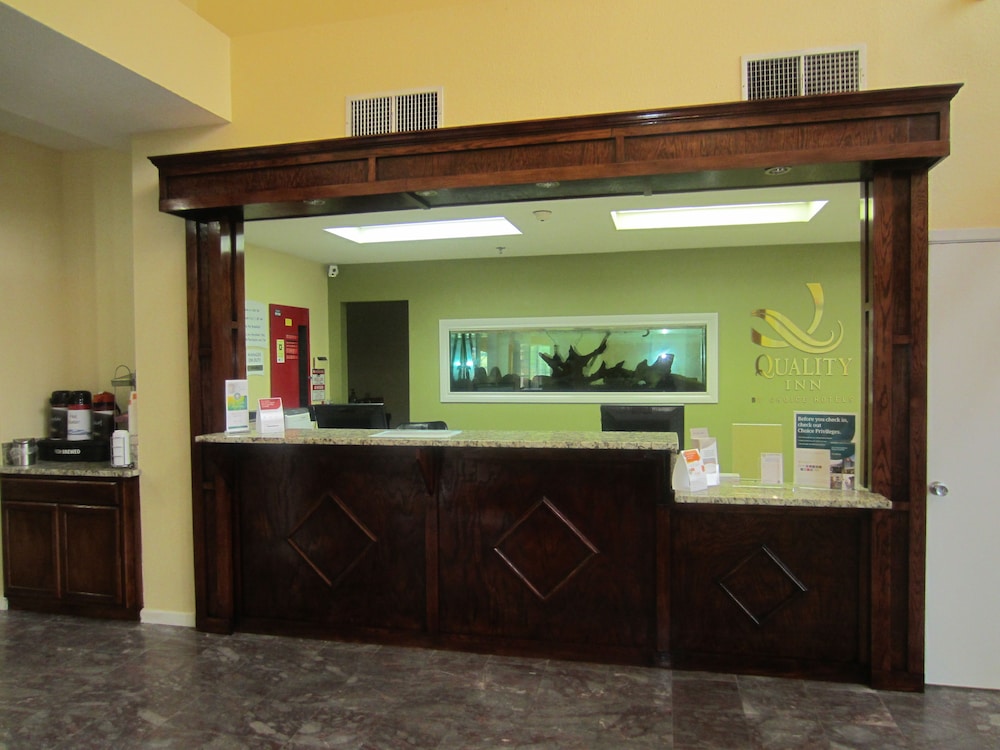 quality inn university near downtown