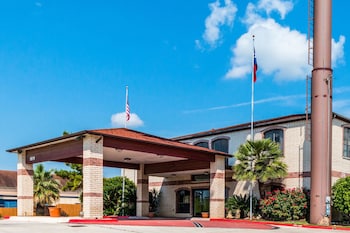 quality inn university near downtown