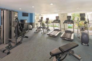 rendezvous hotel singapore by far east hospitality