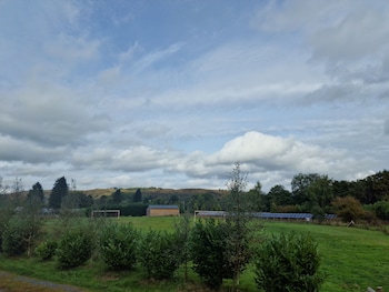large shepherds hut riverview