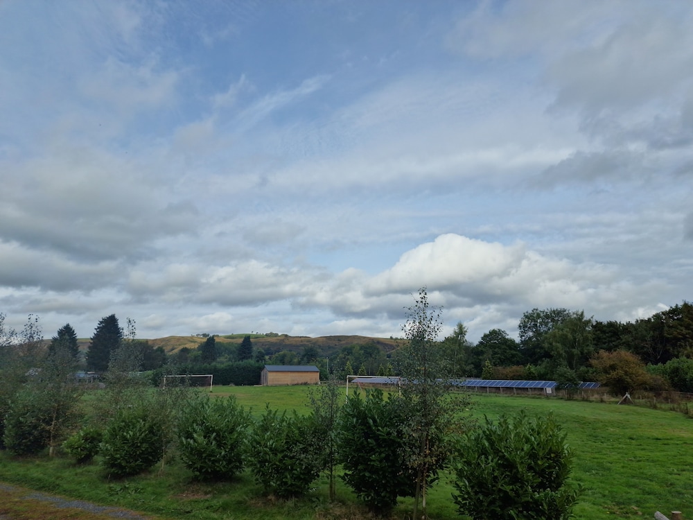 large shepherds hut riverview