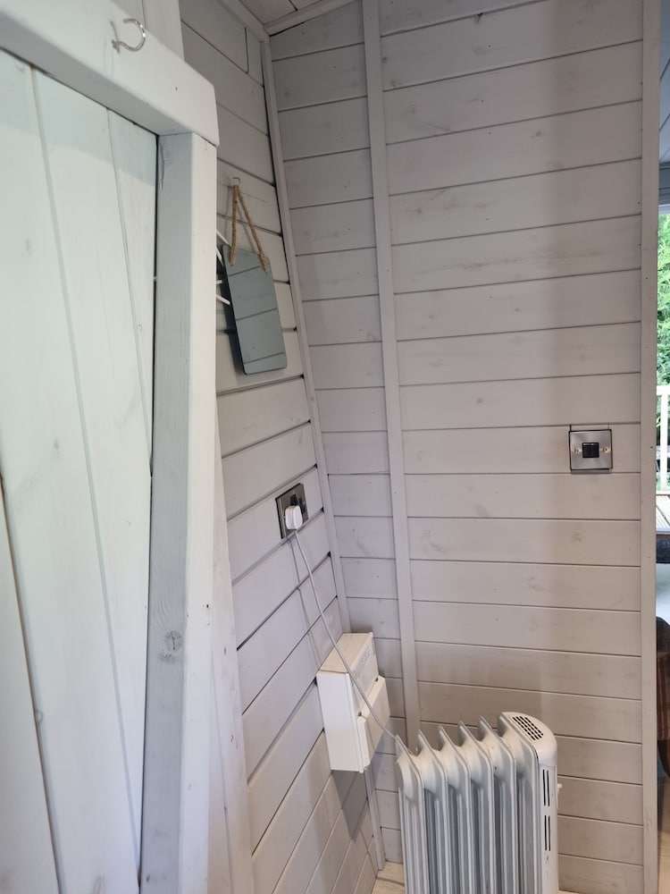 shepherds hut riverside 6