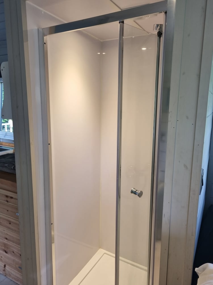 shepherds hut riverside 6