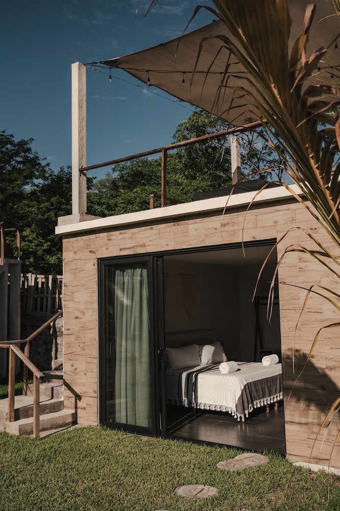bora boutique adults only