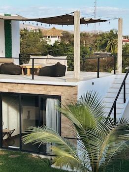bora boutique adults only