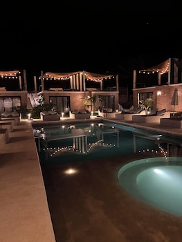 bora boutique adults only