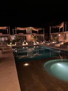 bora boutique adults only