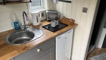 shepherds hut riverside 2