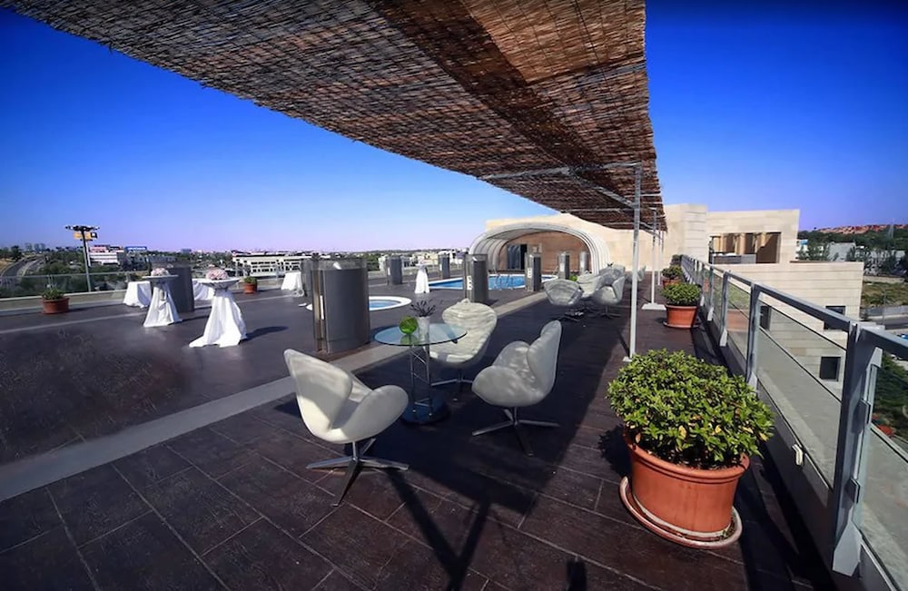 amura alcobendas hotel