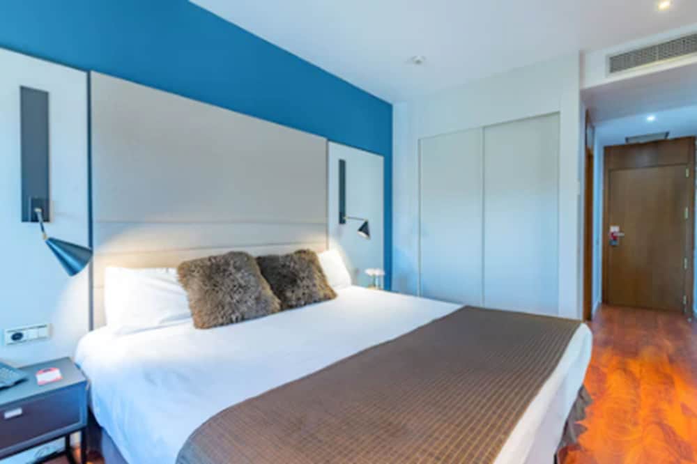 amura alcobendas hotel