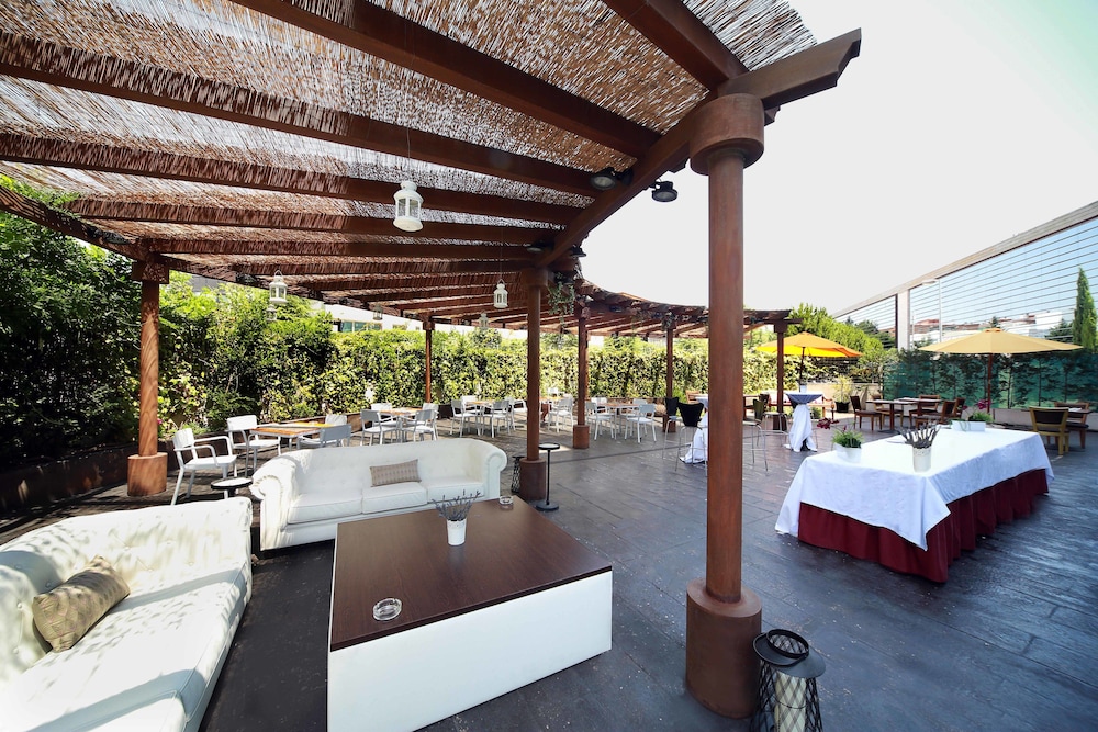 amura alcobendas hotel