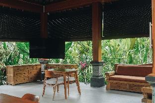 3 beagles ubud