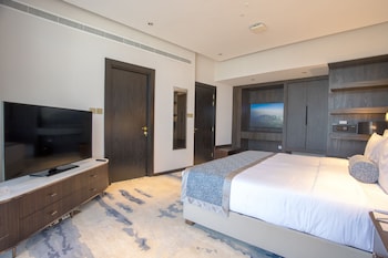 century marina hotel lusail