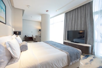 century marina hotel lusail