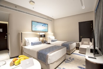 century marina hotel lusail