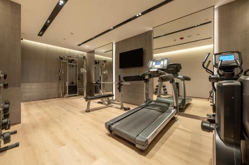 hyatt place linyi people square