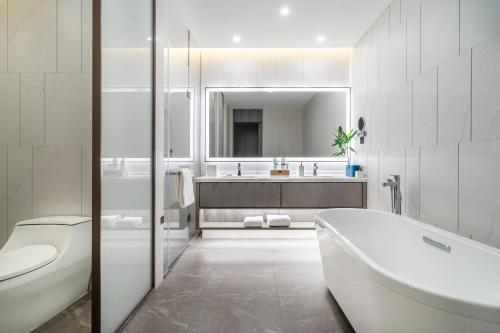 hyatt place linyi people square