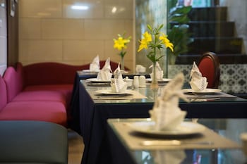 silk flower hotel and spa