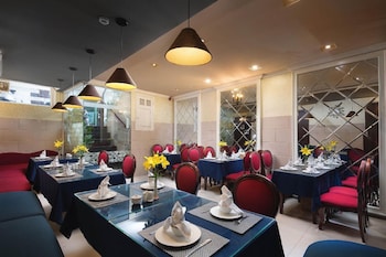 silk flower hotel and spa