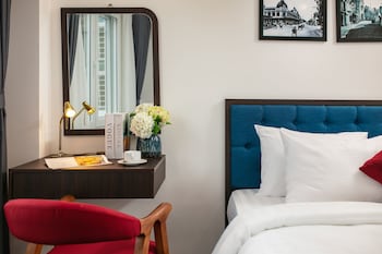 silk flower hotel and spa