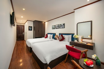 silk flower hotel and spa